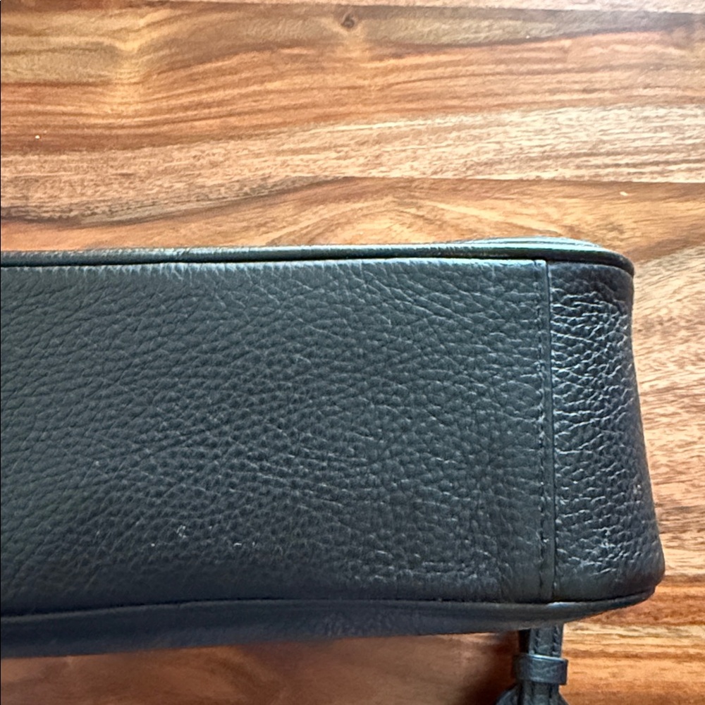 Coach Solid Black Pebbled Leather Horse and Carriage Crossbody Camera Bag Auth - Picture 10 of 11